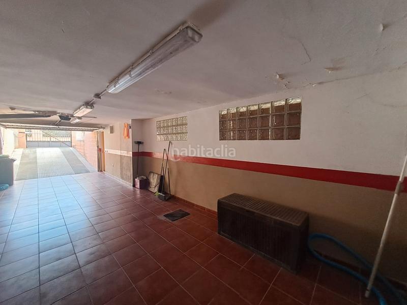 Foto fea8c03c-8526-4584-93bc-d259e4d85534. Casa con riscaldamento parcheggio piscina in PAU 2-600 Puertollano