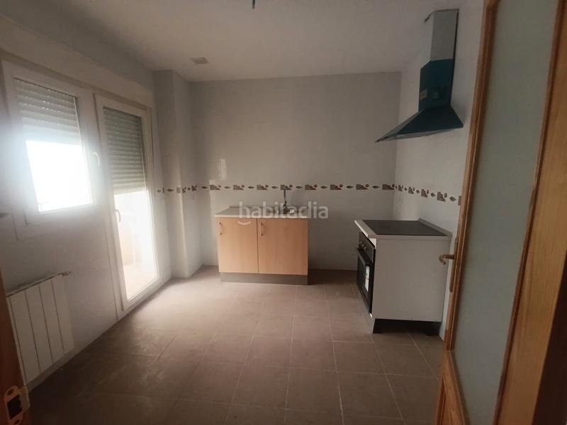 Foto 8a07a811-2dc0-48e2-a0b4-97de53982090. Piso en calle quevedo 3 piso de 3 dormitorios en buena zona en la localidad en Socuéllamos