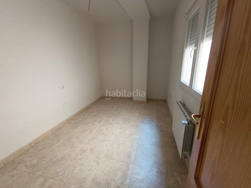 Foto 9321032b-b0a3-41a2-84cc-6bdf2a5da551. Piso en calle quevedo 3 piso de 3 dormitorios en buena zona en la localidad en Socuéllamos