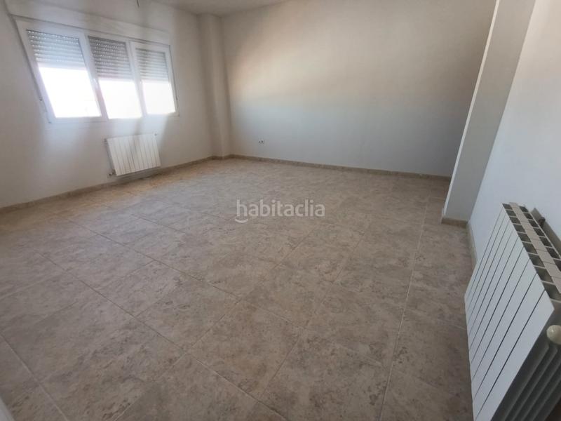Foto fdccef64-6eec-48d3-b08d-d5c069f62483. Piso en calle quevedo 3 piso de 3 dormitorios en buena zona en la localidad en Socuéllamos