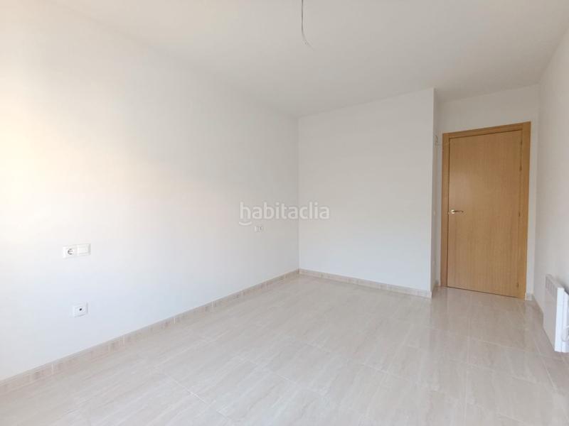 Foto 3ee9d666-1ca2-4054-8fe5-49771d9c3f60. Piso  a estrenar – 3 dormitorios, 2 baños, garaje y piscina en Pozuelo de Calatrava