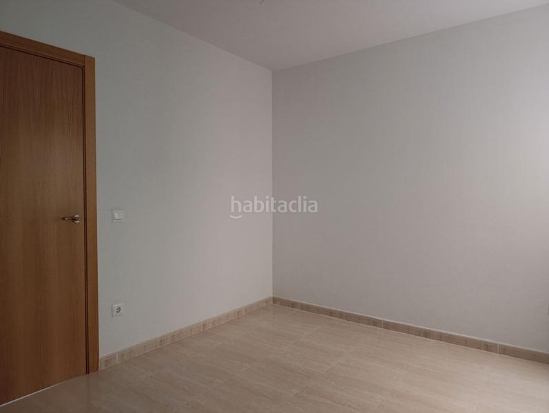 Foto 4a01f24c-b303-46a4-927b-5f796a0a5c4a. Piso  a estrenar – 3 dormitorios, 2 baños, garaje y piscina en Pozuelo de Calatrava