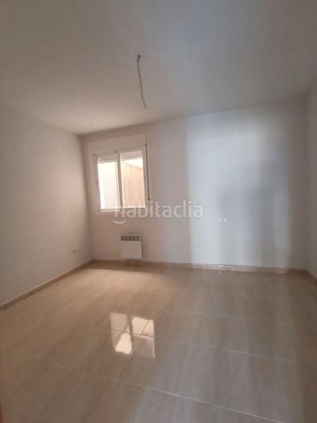 Foto 8a7fc4fb-3c44-4184-bbf2-de540ff7a399. Piso  a estrenar – 3 dormitorios, 2 baños, garaje y piscina en Pozuelo de Calatrava