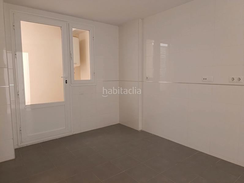 Foto a956363b-2dff-429b-901d-4ee4566d5371. Piso  a estrenar – 3 dormitorios, 2 baños, garaje y piscina en Pozuelo de Calatrava