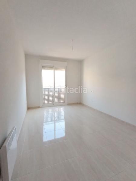 Foto cde9a404-6445-4e62-979c-fc7ed610f17c. Piso  a estrenar – 3 dormitorios, 2 baños, garaje y piscina en Pozuelo de Calatrava