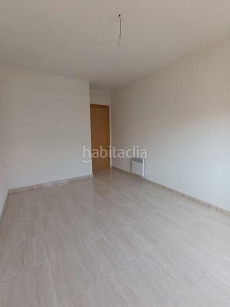 Foto da8d95fc-a3bd-479d-a2d3-a17e02421701. Piso  a estrenar – 3 dormitorios, 2 baños, garaje y piscina en Pozuelo de Calatrava