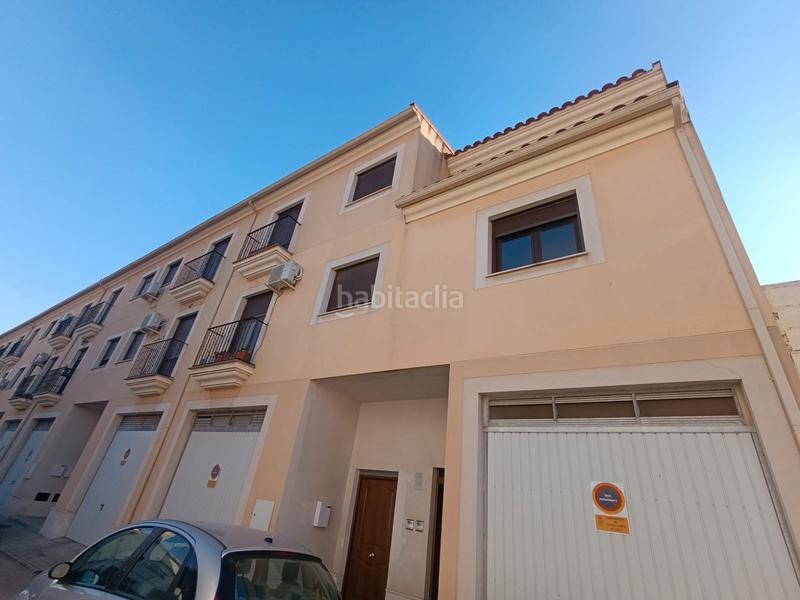 Foto 1213deaa-4a0e-4295-afc3-4b545fb45fb5. Maison jumelée avec parking dans Socuéllamos