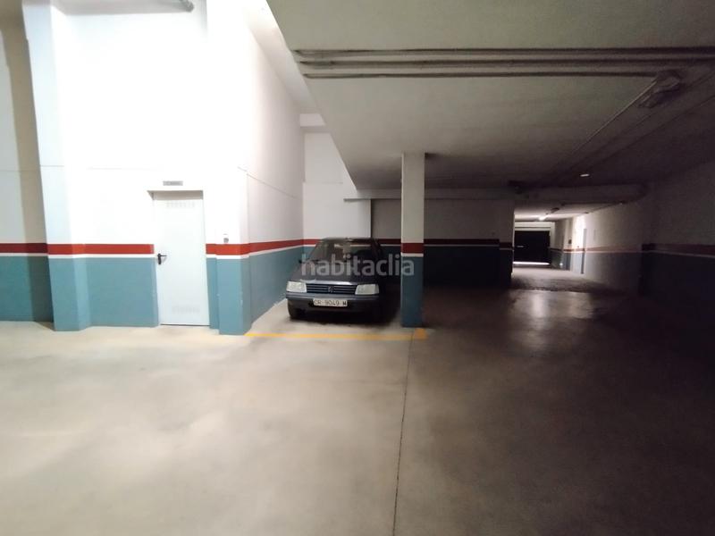 Foto 7f464acd-f900-4129-a118-be1e56cd1b7c. Aparcament cotxe a Solana (La)