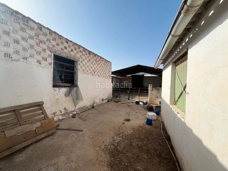 Foto f51dcc7a-5dcc-4dfd-871d-4cf2293e78c1. Bâtiment à usage industriel dans Villarrobledo