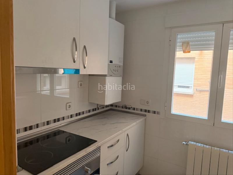 Foto 39d62577-8aad-4cd4-8085-6d4230a4af4a. Alquiler piso en calle cañas 25 en Centro Puertollano