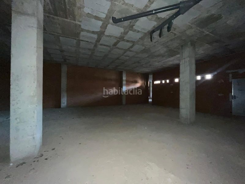 Foto 014641d4-6465-43f0-99c0-4493a0c97944. Local comercial en calle juan pablo ii 4 amplio local comercial en pleno centro en Tomelloso