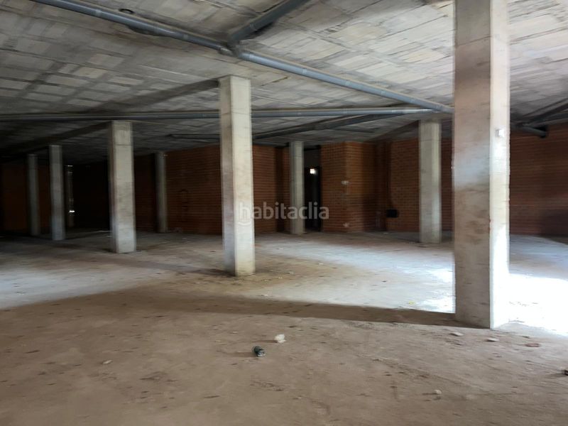 Foto 3be22233-7a3c-4e39-b771-77fea206c1ae. Local comercial en calle juan pablo ii 4 amplio local comercial en pleno centro en Tomelloso