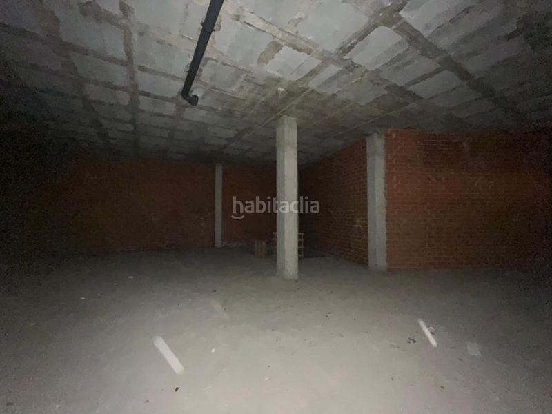 Foto 5ea04cff-e823-482a-b377-da1962ac3087. Local comercial en calle juan pablo ii 4 amplio local comercial en pleno centro en Tomelloso