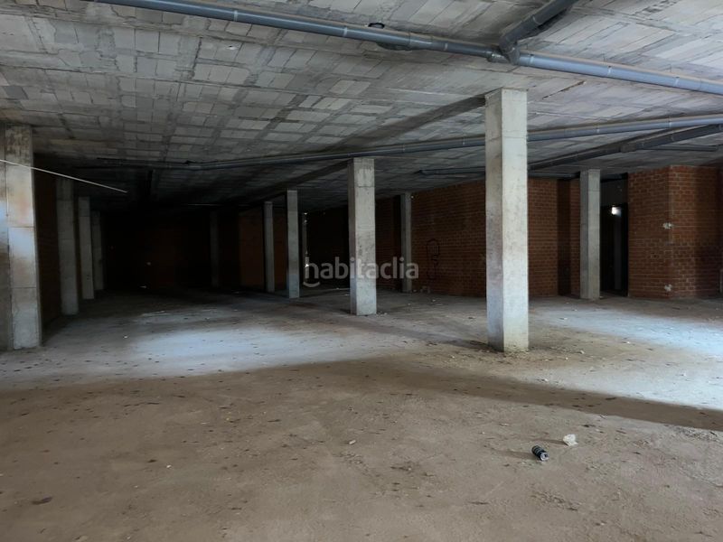 Foto c9b0b644-34c9-407d-ba61-7e47c417f3bb. Local comercial en calle juan pablo ii 4 amplio local comercial en pleno centro en Tomelloso