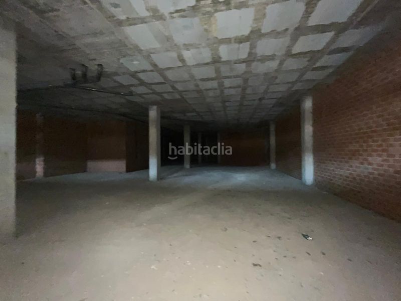 Foto ca5117e9-b145-431b-b1b0-b3be206f4dce. Local comercial en calle juan pablo ii 4 amplio local comercial en pleno centro en Tomelloso