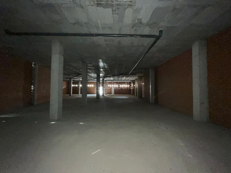 Foto d1c8b82e-83e9-476d-a980-8a3f6970a7b1. Local comercial en calle juan pablo ii 4 amplio local comercial en pleno centro en Tomelloso