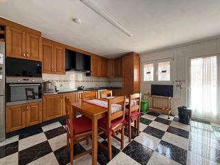 Maison jumelée  Calle los herradores. Casa adosada lista para entrar a vivir en tomelloso