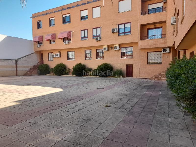 Foto 513448d8-fa47-41f7-ba99-010f1bf7c4ee. Pis amb calefacció piscina a Carretera de Córdoba - Libertad Puertollano