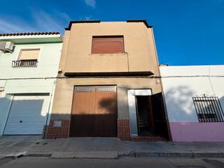 Casa  Calle santo tomás de villanueva 27. Casa de doble planta en calle santo tomas en socuellamos
