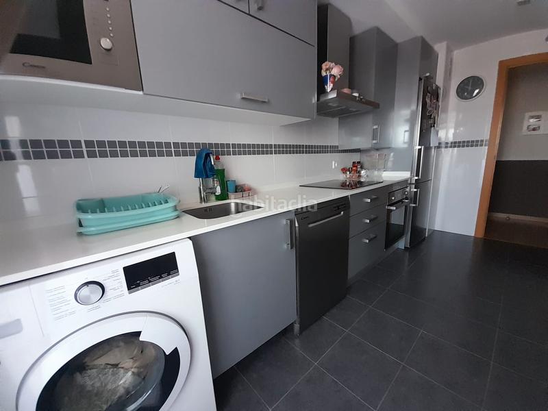 Foto b4b184a0-0e0e-49e0-8cc4-423a1f4bfcc3. Flat with heating parking in El Poblado - Abulagar Puertollano