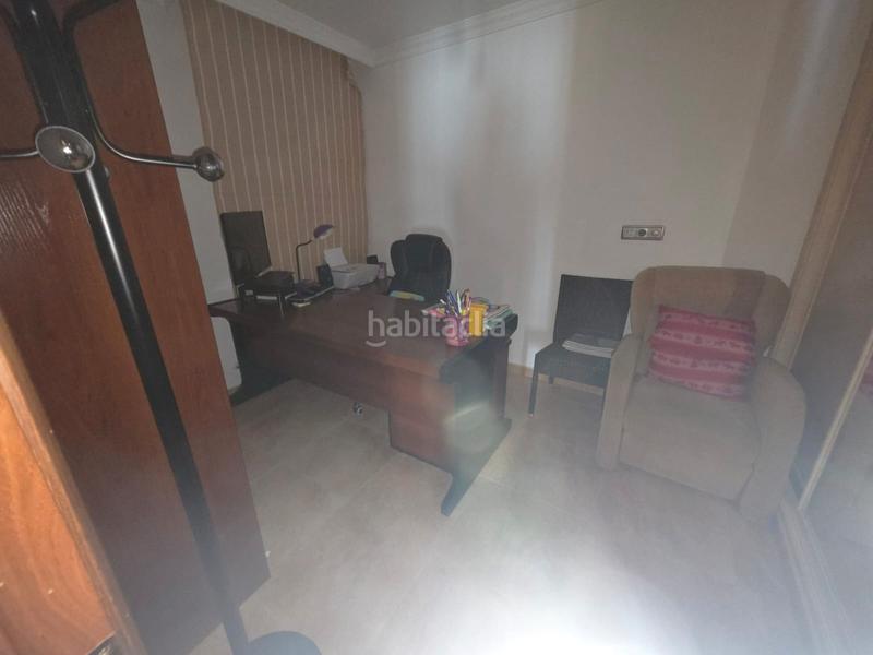 Foto 2f5660ec-6d54-463e-9b21-7c93e407f4c2. Flat with heating in Centro Puertollano