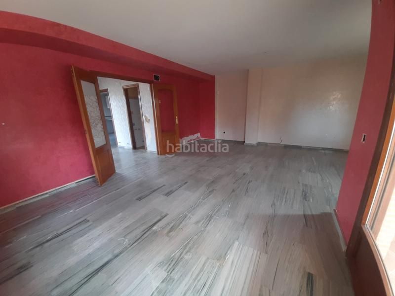 Foto 26841317-fad6-401f-893f-9d64a572704c. Casa a schiera con riscaldamento parcheggio in PAU 2-600 Puertollano