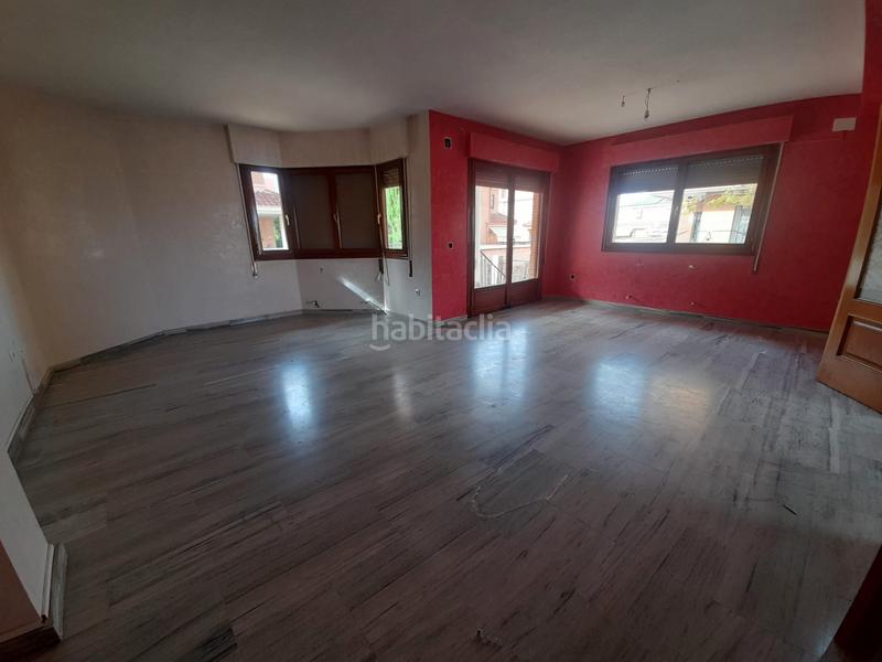 Foto 48755790-c8fb-428e-9bde-451bbeac2cc3. Casa a schiera con riscaldamento parcheggio in PAU 2-600 Puertollano