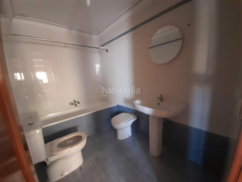 Foto df4eba61-57b5-499b-939d-5a734af50233. Casa a schiera con riscaldamento parcheggio in PAU 2-600 Puertollano