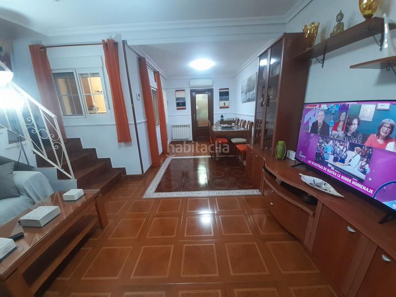 Foto bdf2e260-88d2-4c48-8116-1e85a668c96c. Haus mit heizung in Carretera de Córdoba - Libertad Puertollano