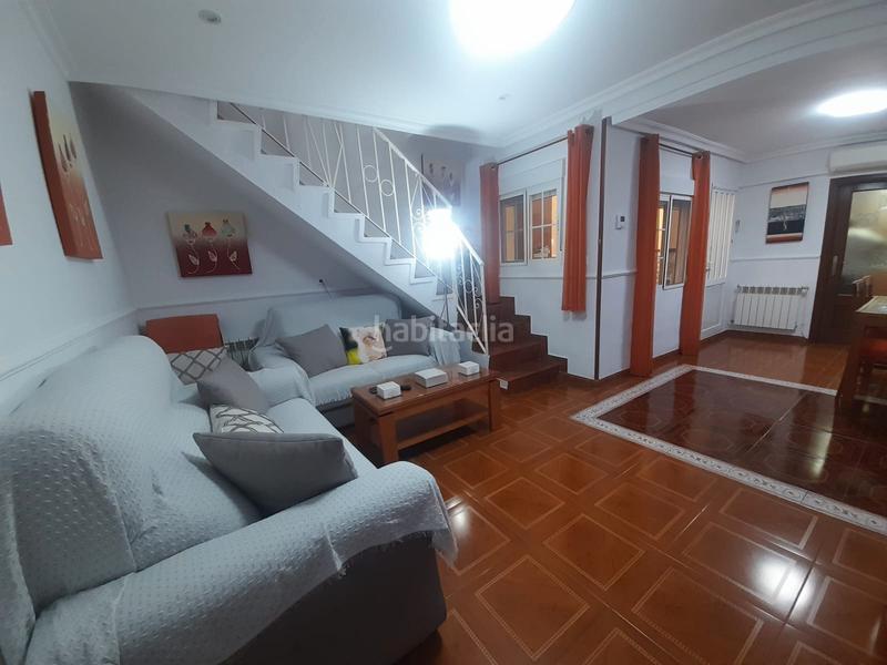 Foto bf4c0973-d0ba-4d24-93db-244b2a8e6227. Haus mit heizung in Carretera de Córdoba - Libertad Puertollano