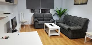 Location Appartement  Calle capellán marcelo colino. Piso prácticamente a estrenar con garaje y trastero incluido en