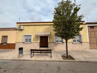 Haus  Calle oriente 109. Casa de planta baja amueblada para entrar a vivir en calle orien