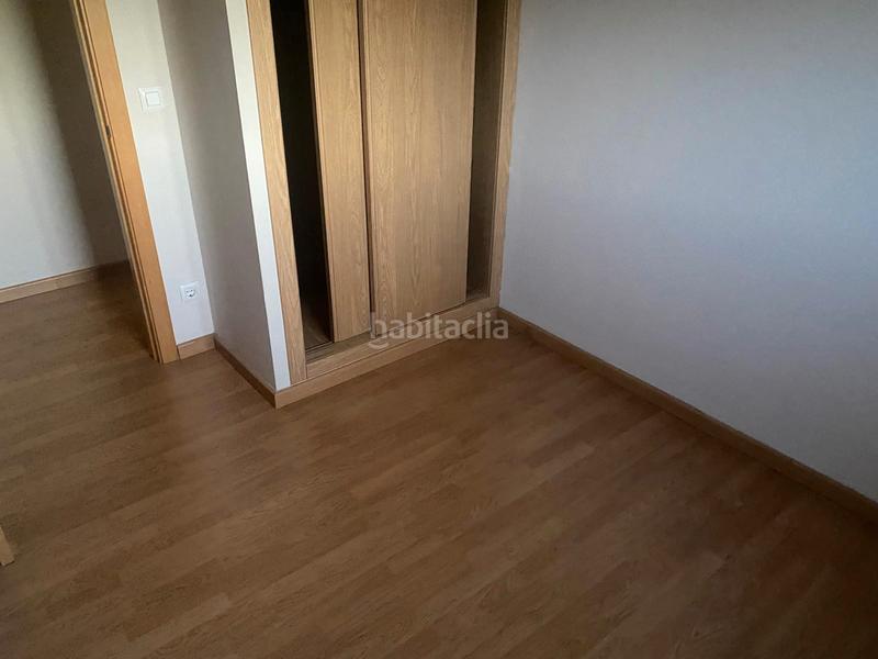 Foto 5d34c6b8-5962-439b-bdc6-37856445522c. Pis amb calefacció aparcament a Larache Ciudad Real