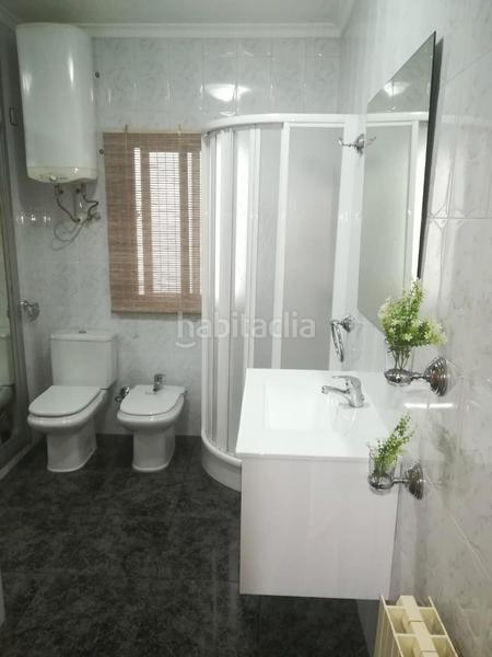 Foto bc85d765-5c45-4bd0-8597-f70efa98e57f. Alquiler piso en calle vía crucis 15 en Centro Puertollano