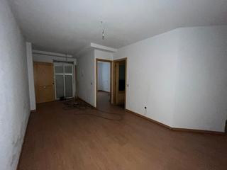 Erdgeschoss  Calle palencia 9. Fantastico bajo en calle palencia villarrubia de los ojo