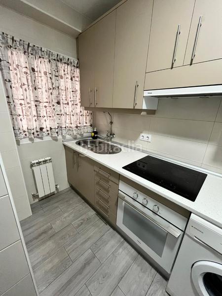 Foto 7edfdc1d-cdd9-46fa-bf25-3ba67867d446. Rent flat in avenida primero de mayo 1 in Centro Puertollano