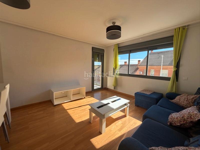 Foto 9b7a63e8-8ddf-4ab8-ac9c-1785109c0cbf. Rent flat in calle badajóz 2 in El Poblado - Abulagar Puertollano