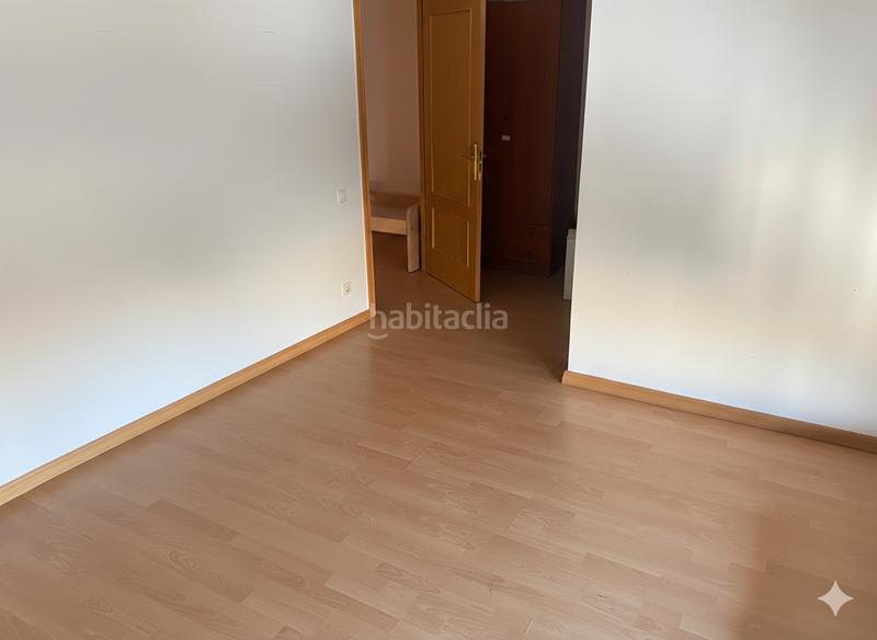 Foto 36db36c0-26cb-4b8c-aa8e-cb874f1c50e8. Xalet amb calefacció aparcament a Poblete