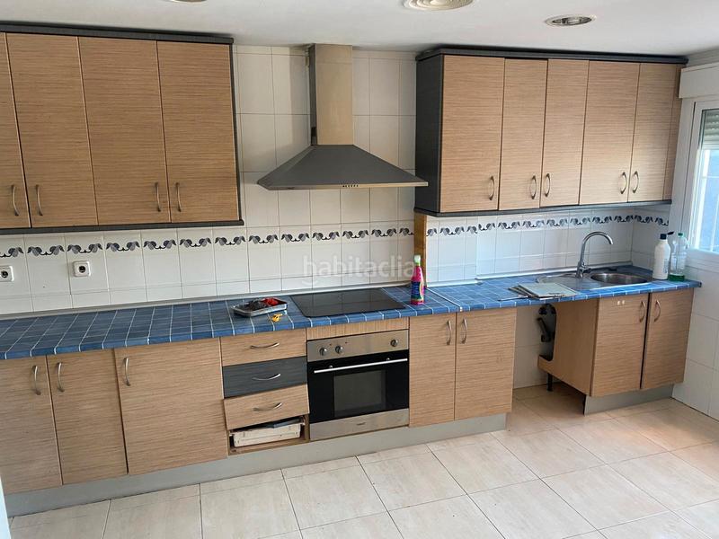 Foto 8de65a3d-8b63-491b-bf05-e4dd1410d0e4. Xalet amb calefacció aparcament a Poblete