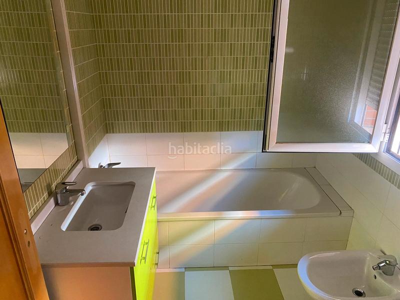 Foto 954d179d-fecb-47f2-912a-a89673f45398. Xalet amb calefacció aparcament a Poblete