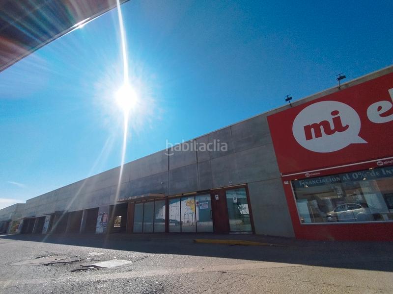 Foto 6048151b-46b2-4869-99d5-148126a4878e. Fabrikhalle in Valdepeñas