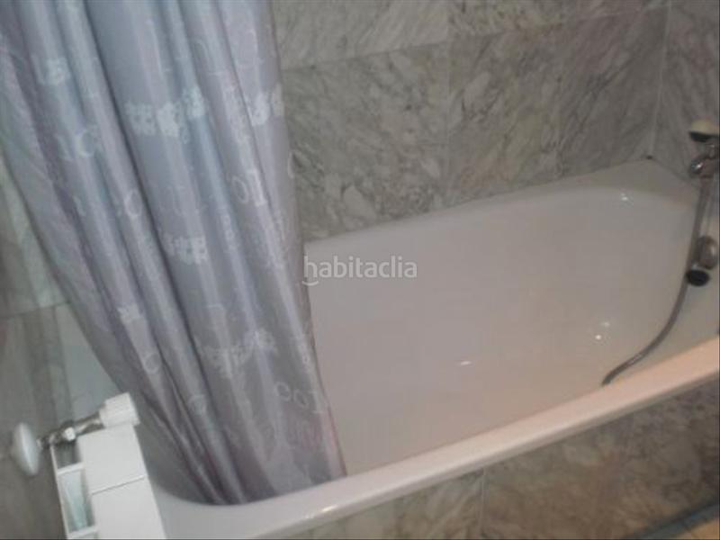 Foto 29c411c6-0837-410d-a6c9-fc41acf24dab. Rent flat in calle calzada 10 in Centro Puertollano