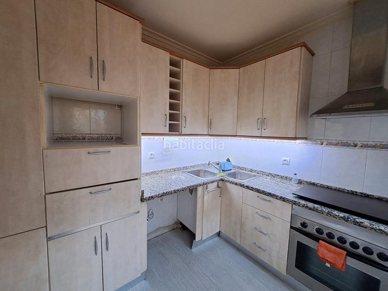 Foto 5a701168-5cdf-4a1c-97aa-3e24140ba3b1. Casa amb calefacció aparcament a Centro Puertollano