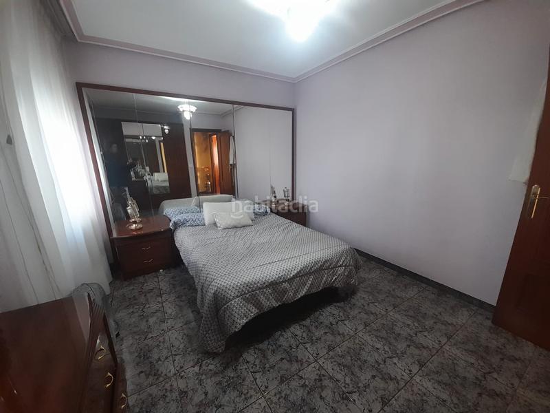 Foto 2209363a-f416-46db-9c28-628a4b4e4bfc. Piso  en venta en calle pardo bazán. en El Poblado - Abulagar Puertollano