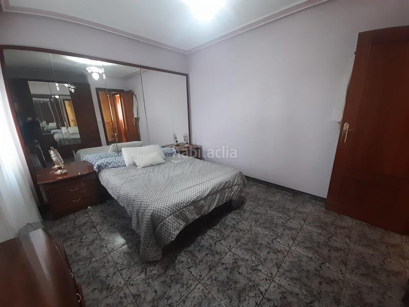 Foto dbc68c80-6f83-46b7-a057-b2666c2a9c25. Piso  en venta en calle pardo bazán. en El Poblado - Abulagar Puertollano