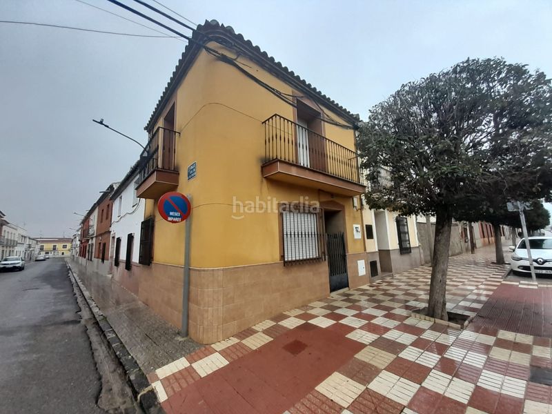 Foto 1979405e-1b0b-435d-8018-9e72fcb2c045. Towny house in calle real 149 in Calzada de Calatrava