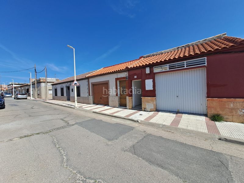 Foto 44f954c2-df12-4508-9844-537ddd5a3201. Casa amb aparcament a Carretera de Córdoba - Libertad Puertollano