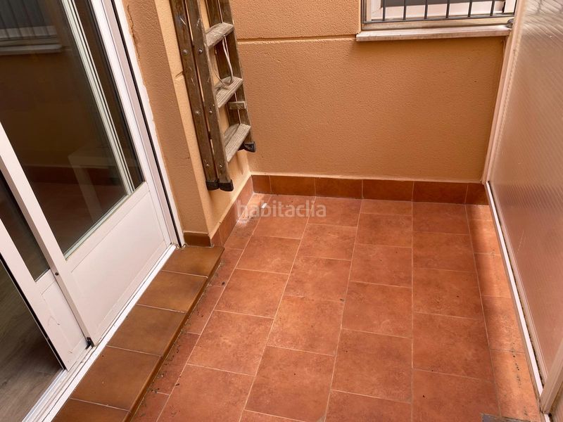 Foto dea2a749-990f-4512-a6b0-bd13e4a2c80f. Pis amb calefacció aparcament a Poblete