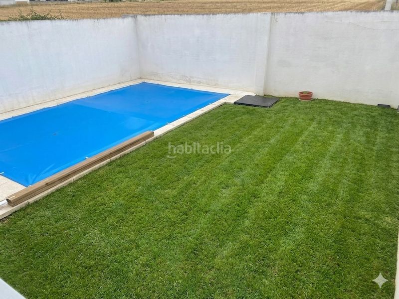 Foto 08b003dc-dd72-4d72-b8bb-f9240e1b4bde. Reihenhaus mit heizung parking pool in Poblete