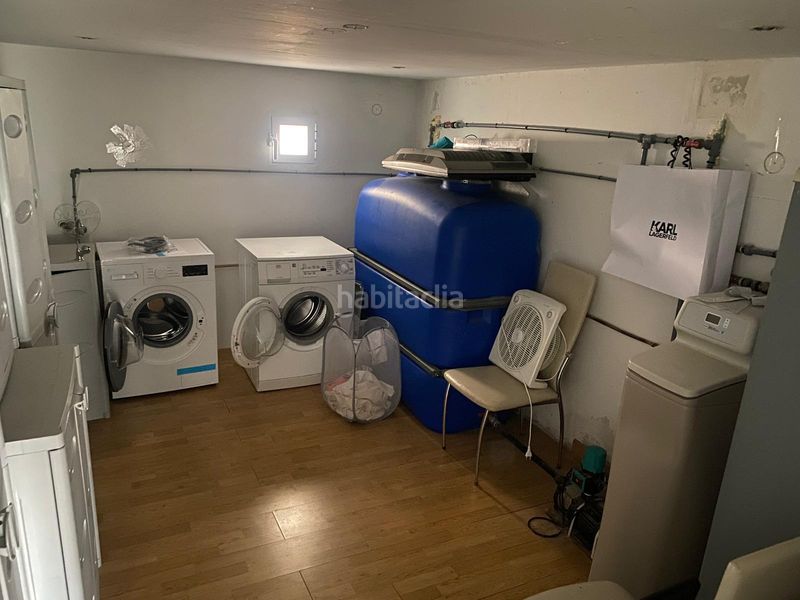 Foto 44af9c04-af00-4748-8200-38f6a0855fb4. Reihenhaus mit heizung parking pool in Poblete